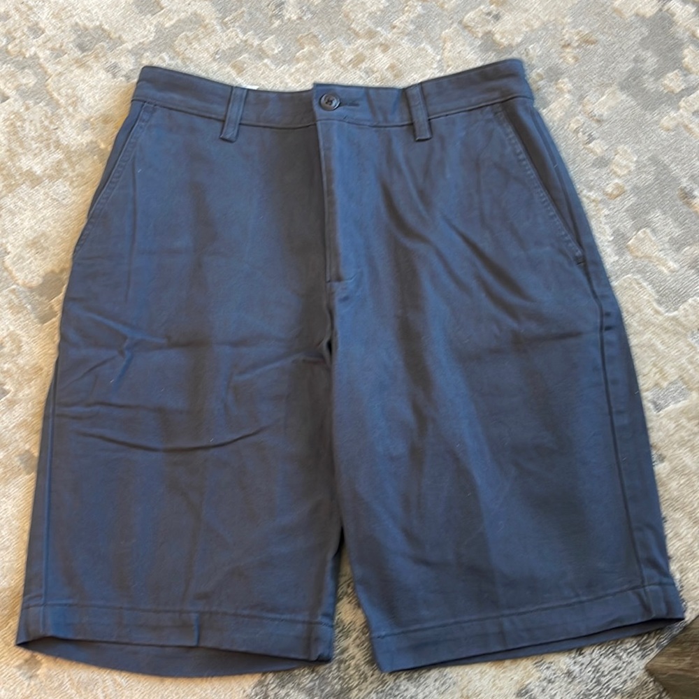 Docker shorts. Never work. Tags still on. Discounted item!